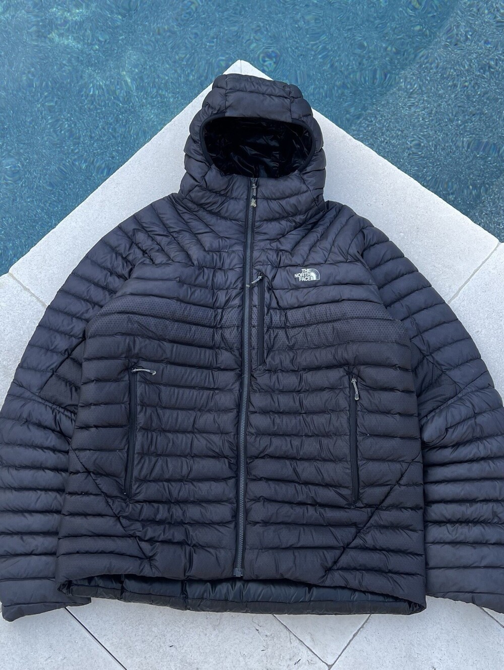 The North Face Summit Series 800 Pro Dark Gray Men’s Size Medium Down Puffer